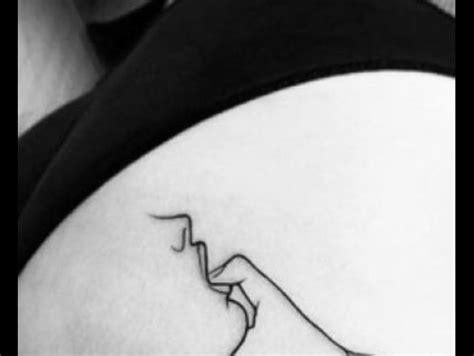 tatuajes pequeos en la nalga|Tatuajes femeninos nalga pequeño